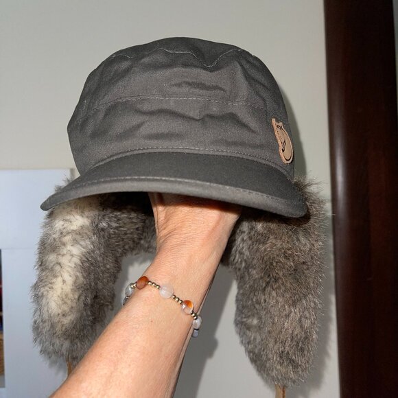 FJALLRAVEN Woodsman cap/womens M/dk - Picture 1 of 9